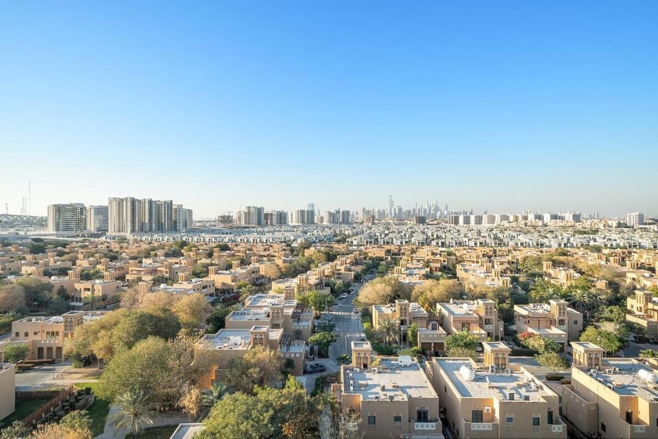 FIRST CLASS 1BR Stylish Urban Retreat Apartment in Dubai