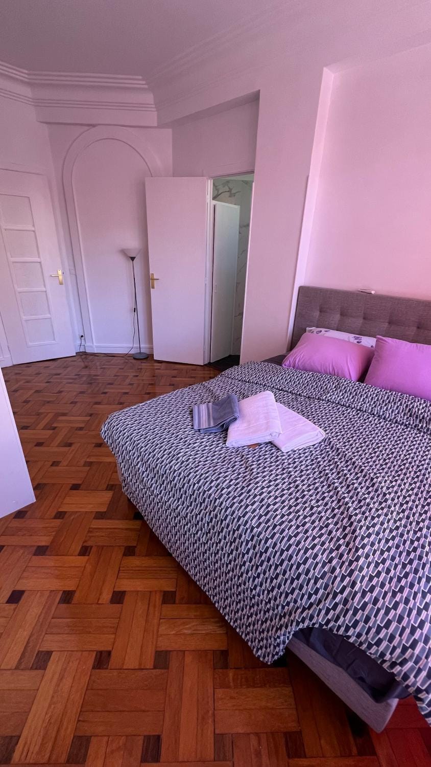 Bed, Bedroom, towels, wardrobe