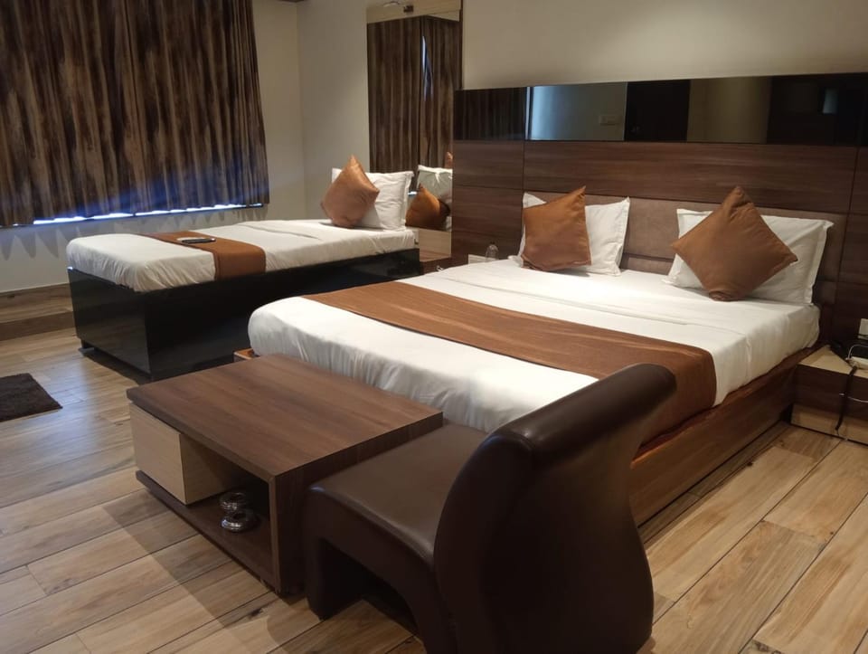 Hotel 4 Point Hotel in Ahmedabad