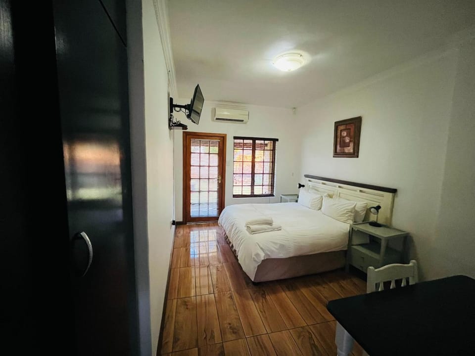 Leruo's Guest House Bed and Breakfast in South Africa