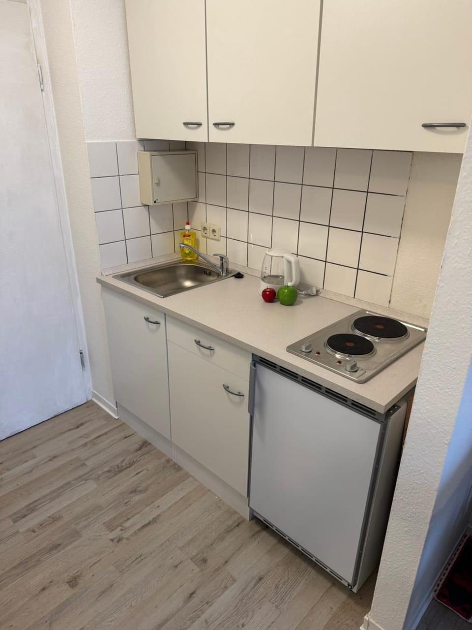 neu möbiliertes 1 Zimmer Appartment Nähe Uni-Klinik Homburg Apartment in Saarland, 66, Germany