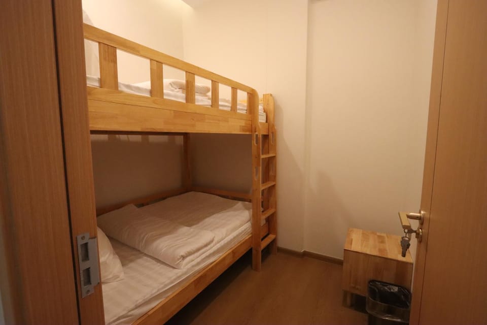 Bed, Photo of the whole room, Bedroom, bunk bed