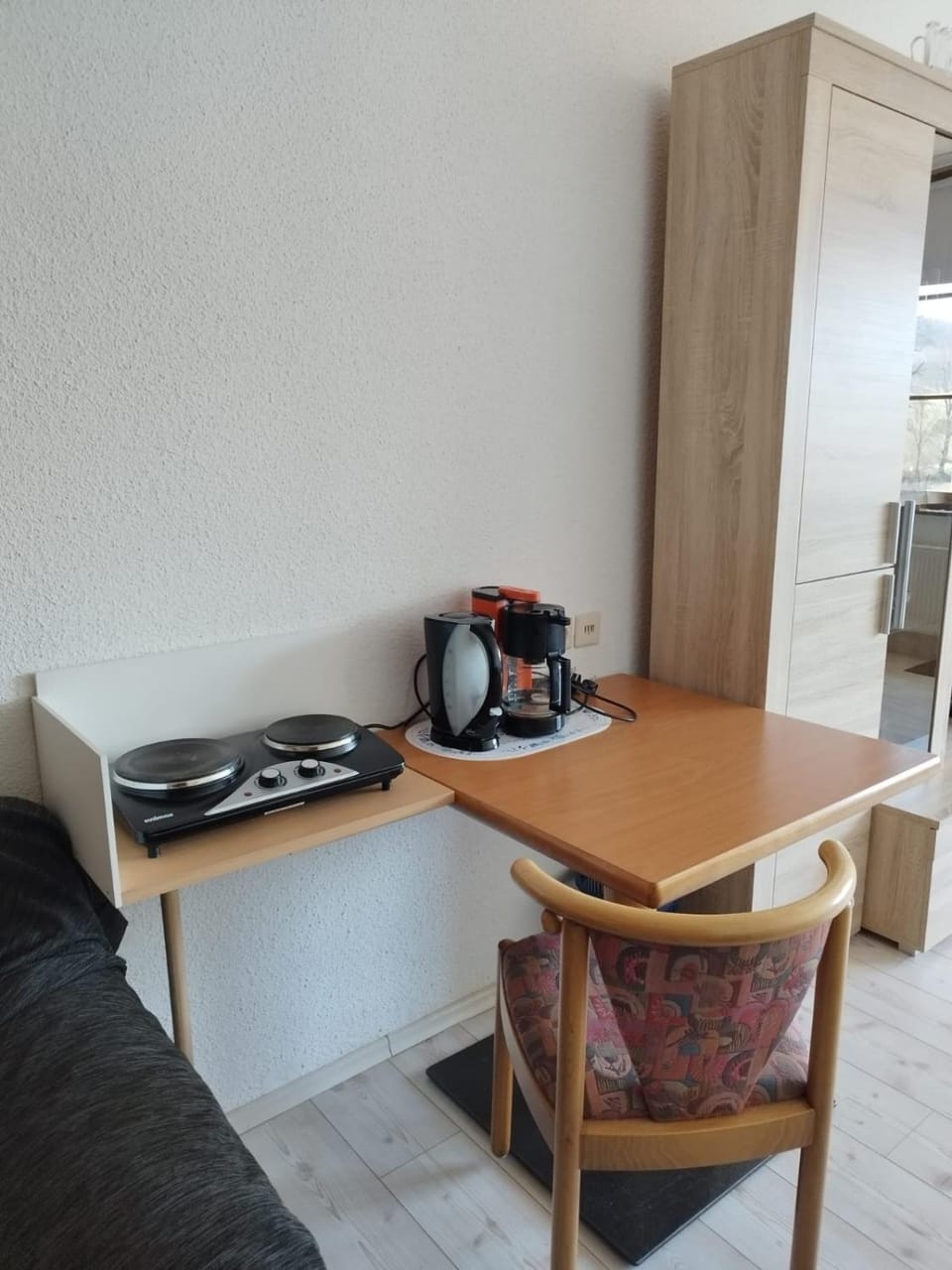 Coffee/tea facilities, Dining area