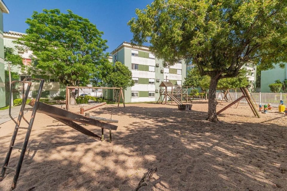 AP familiar com parquinho perto do centro Apartment in Pelotas