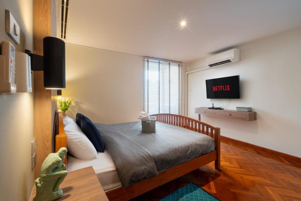 100 Oceanfront Apartment with 3 Pools and Garden Apartment in Nong Kae