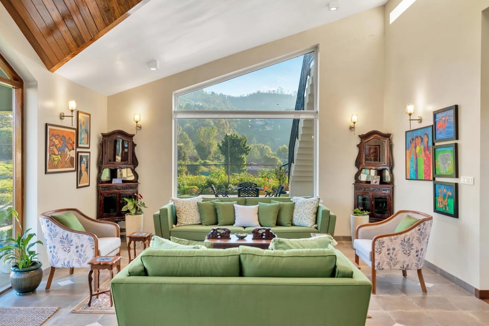 Living room, Seating area