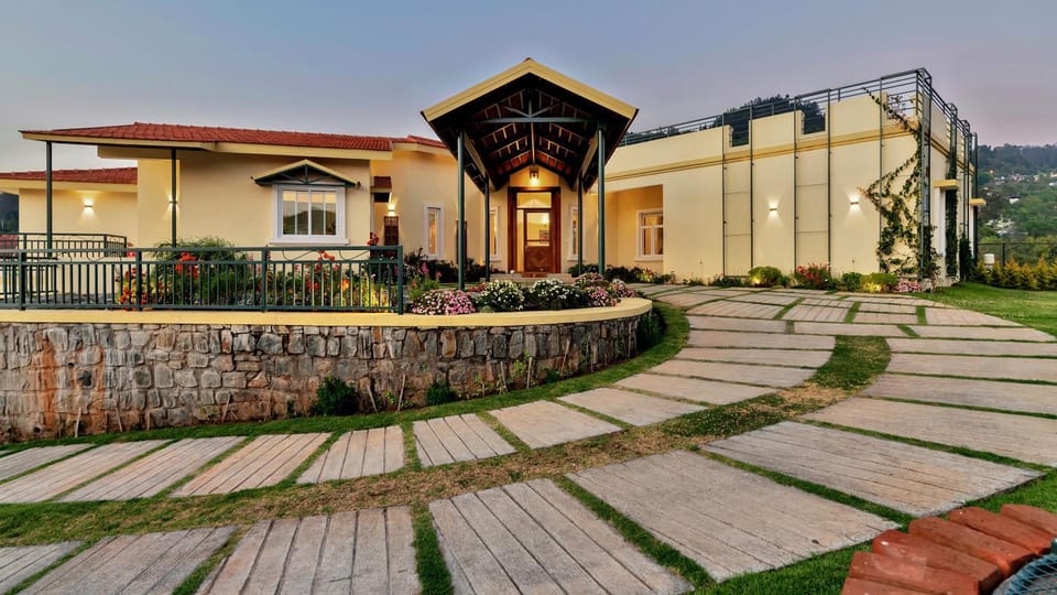 Property building, Garden, Garden view