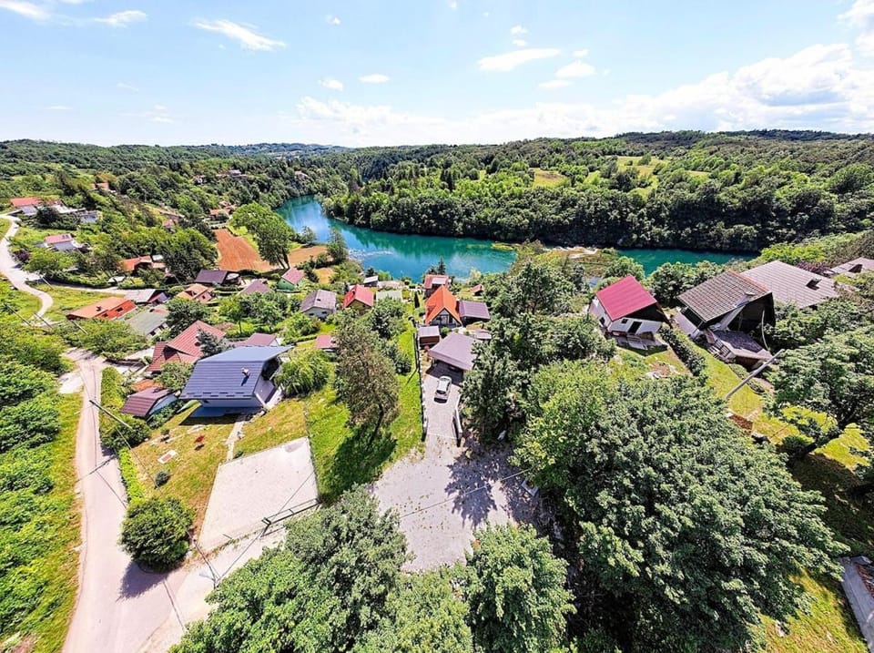 Bird's eye view, River view