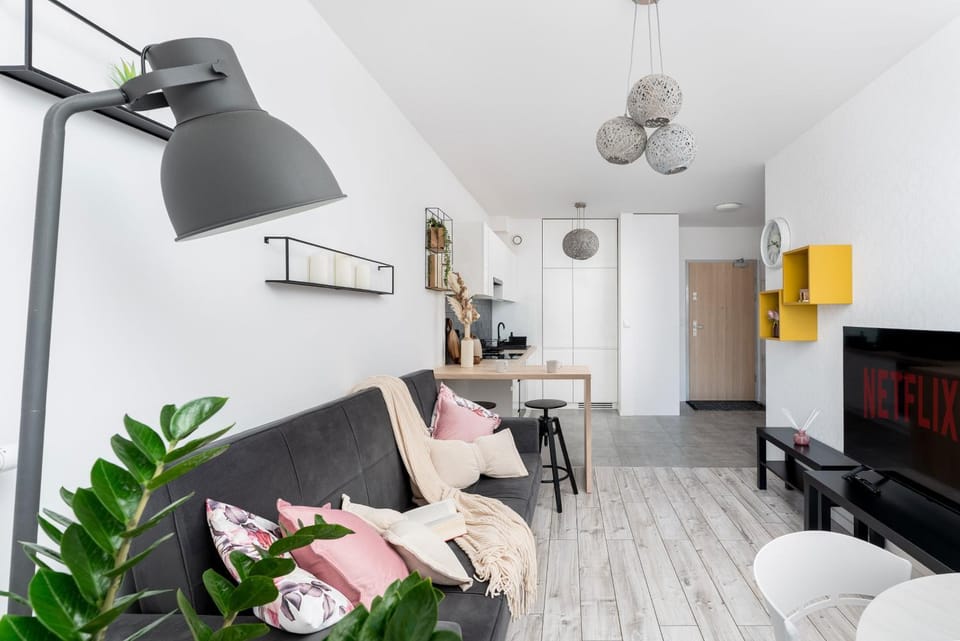 TV and multimedia, Kitchen or kitchenette, Seating area