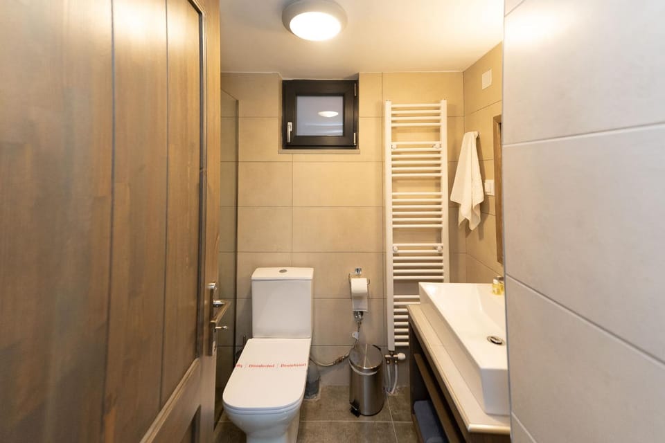 Toilet, Bathroom