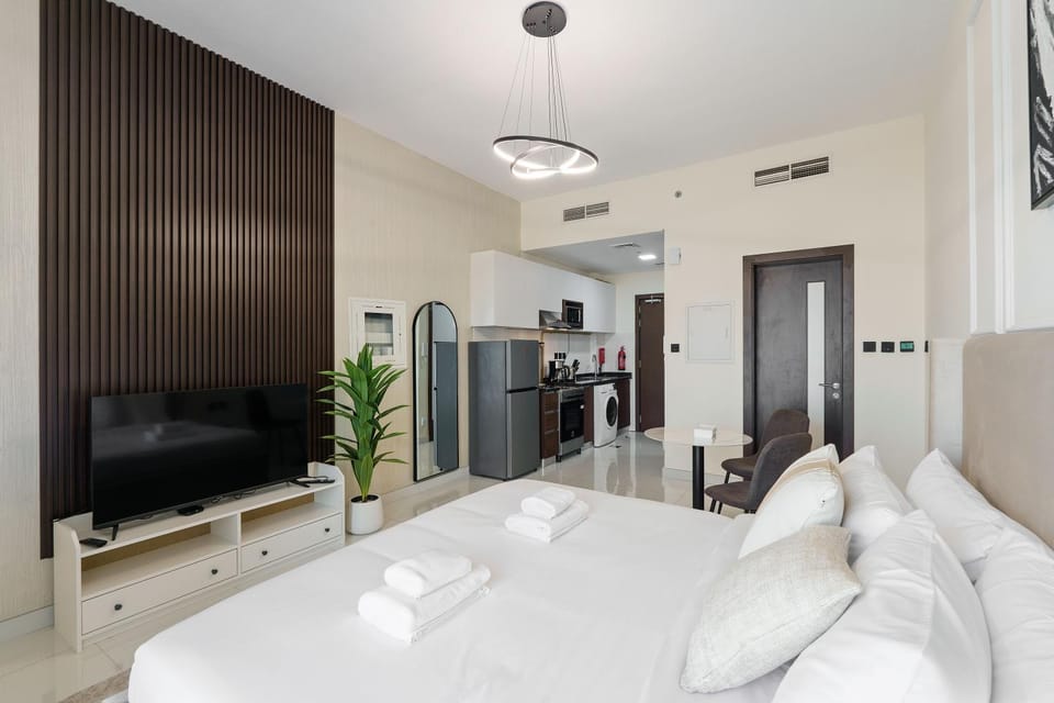 Modern Studio with all Amenities Ideal Location Apartment in Dubai
