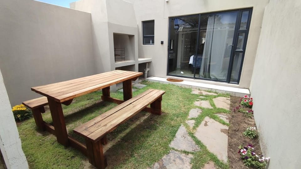 Dinas Accommodation Flat 3 Apartment in Namibia