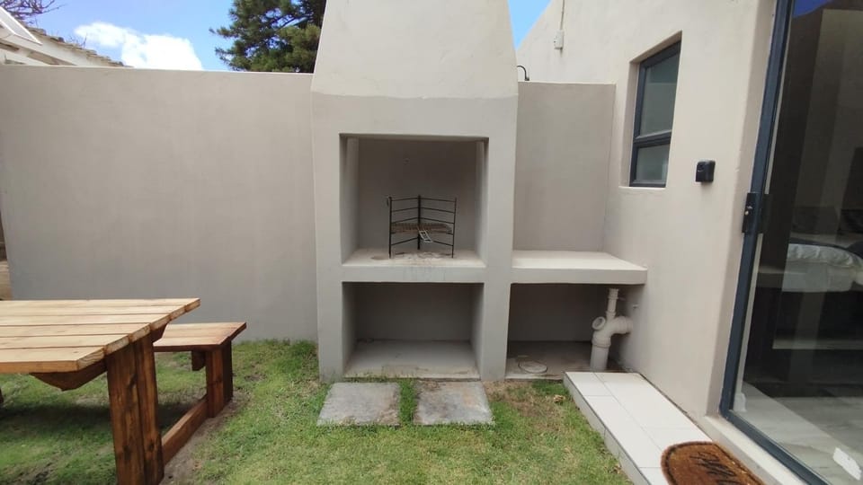 Dinas Accommodation Flat 3 Apartment in Namibia