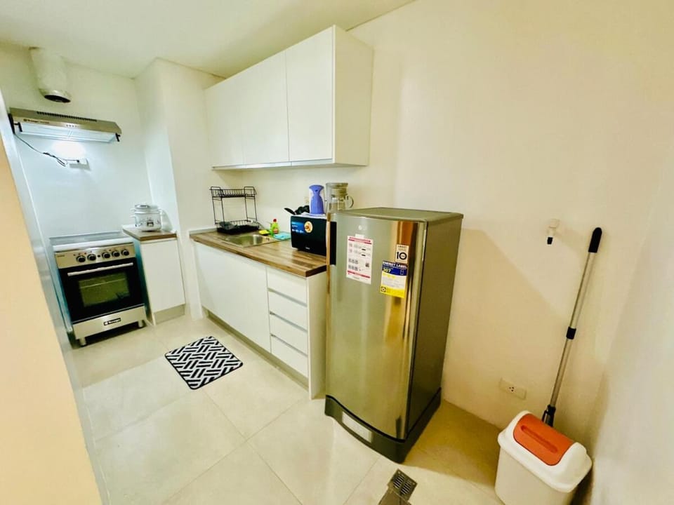 LetStay Aspire 42S 1-BR Condo 56-Sqm Apartment in Pasig