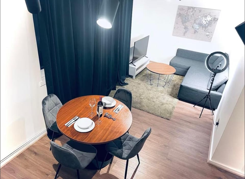 Living room, Seating area, Dining area