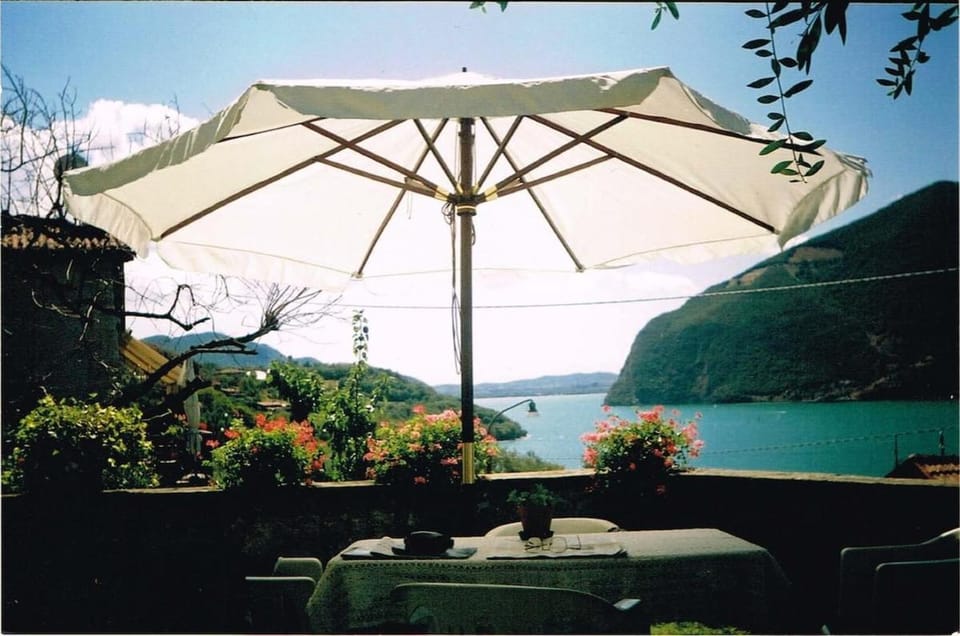 Garden, Dining area, Lake view