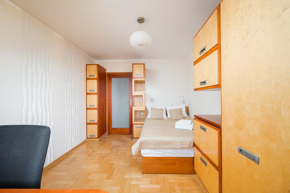 Bed, Photo of the whole room, Bedroom, towels, wardrobe