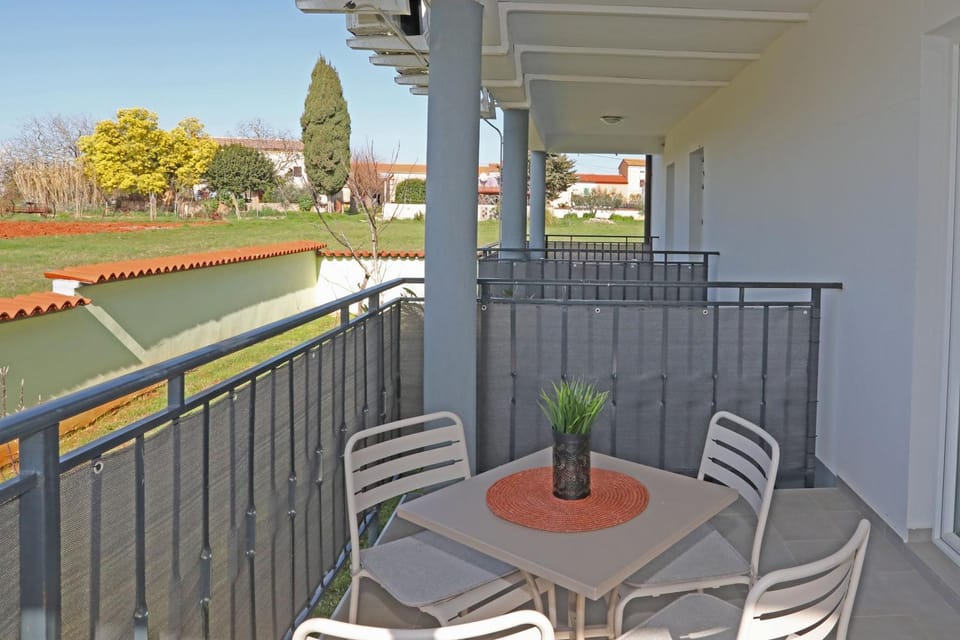 Balcony/Terrace, Seating area, Garden view