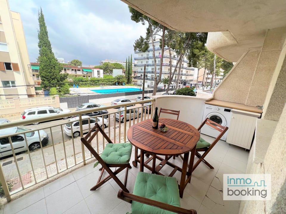 Apartamento con piscina y cerca de la playa Apartment in Salou