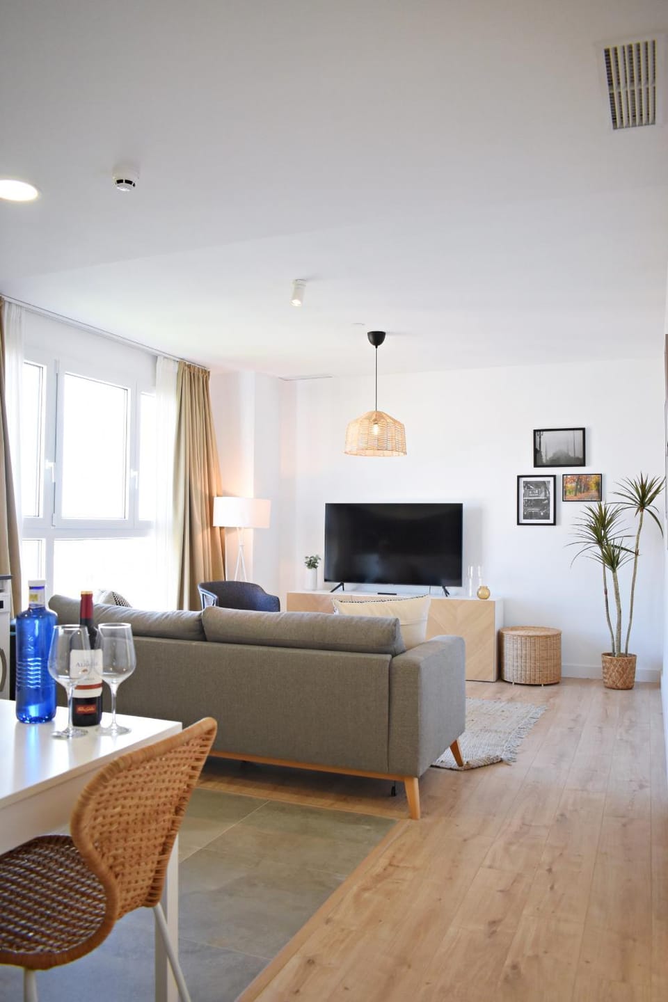 Communal lounge/ TV room, Living room