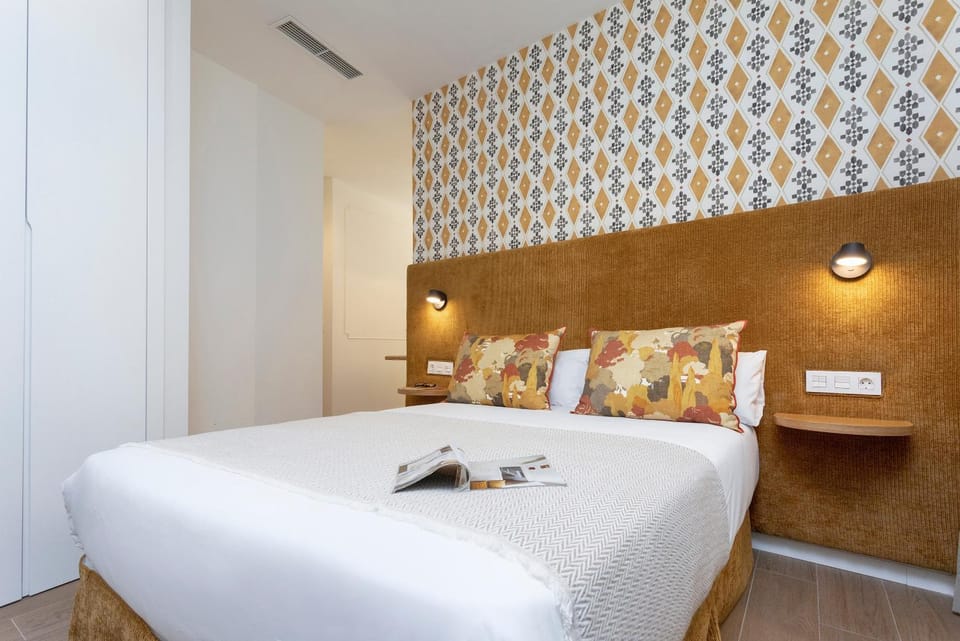 Bed, Photo of the whole room, Bedroom, towels, wardrobe