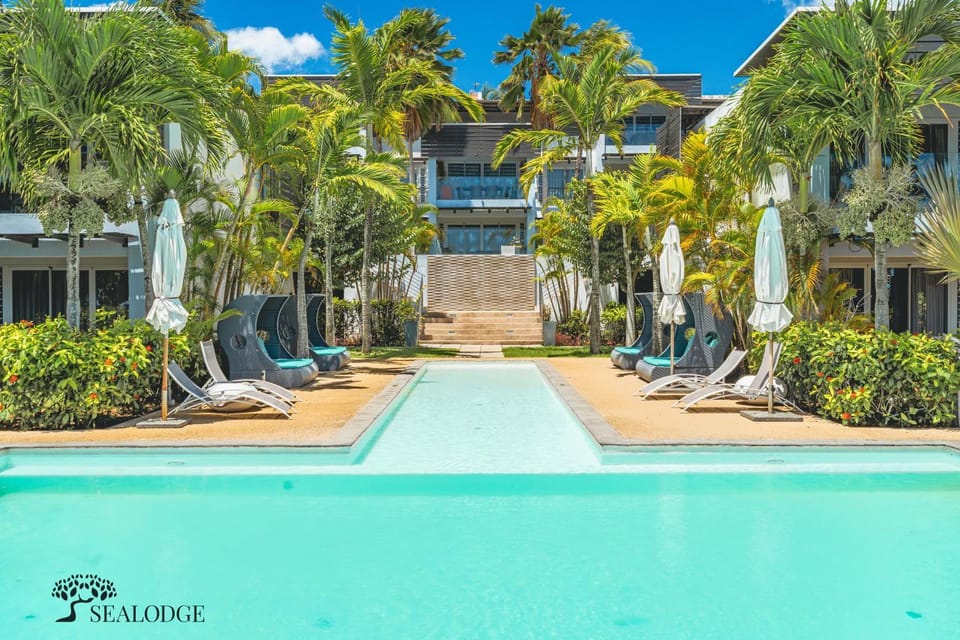 Property building, Day, Natural landscape, Garden view, Pool view, Swimming pool, sunbed