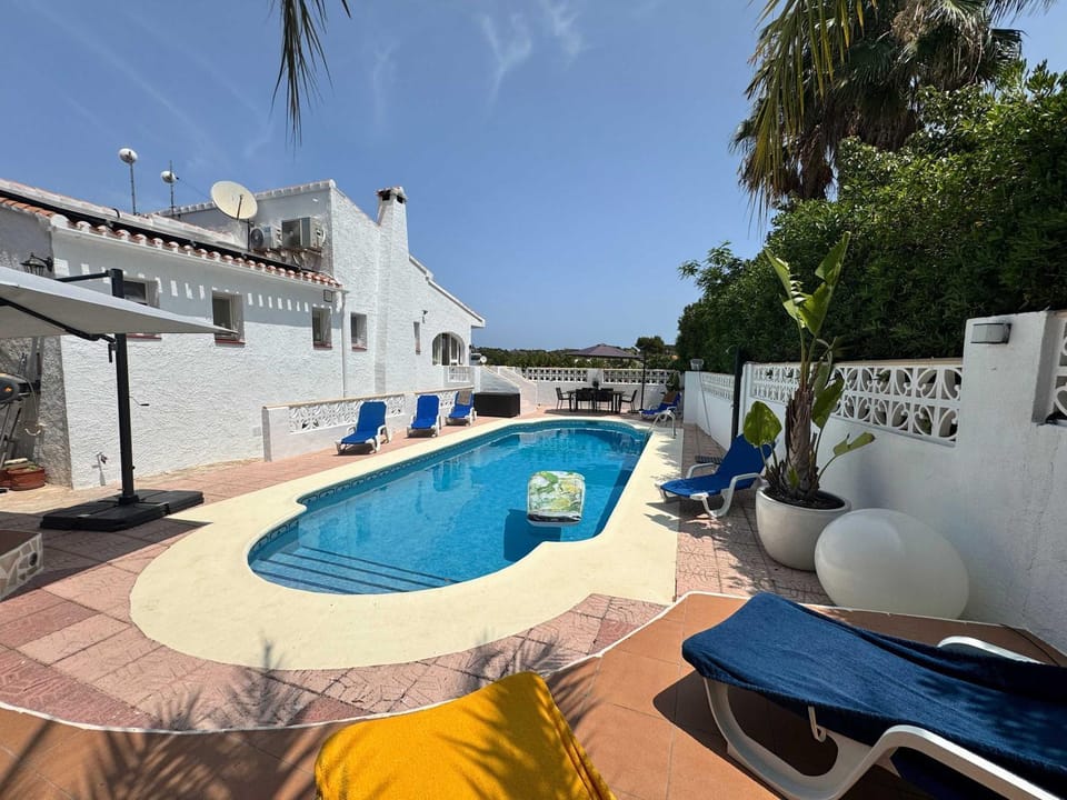 Wonderful villa with private pool summer kitchen Villa in Marina Alta