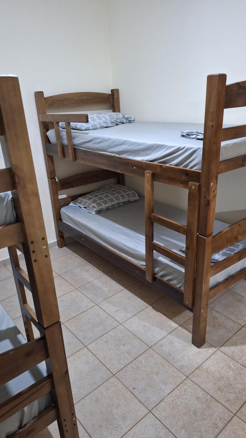 Bedroom, bunk bed