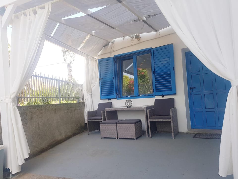 Patio, Day, View (from property/room), Dining area