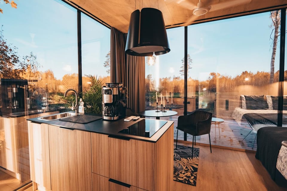 Kitchen or kitchenette, Seating area