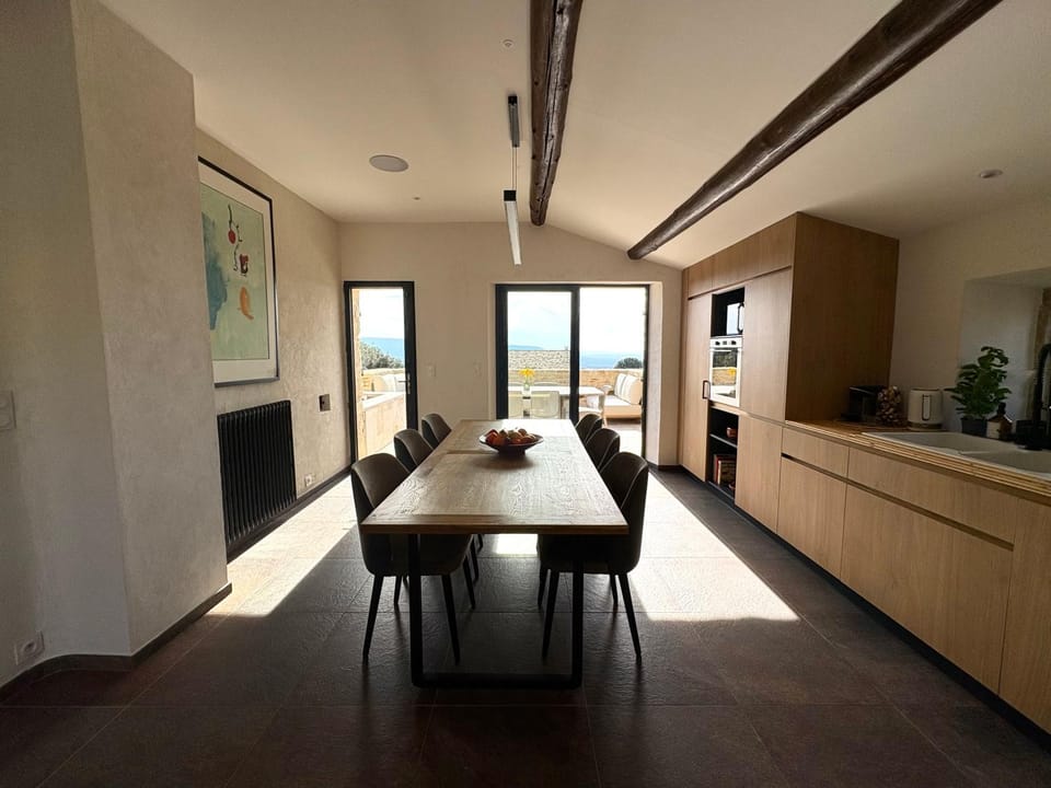Garden view, kitchen