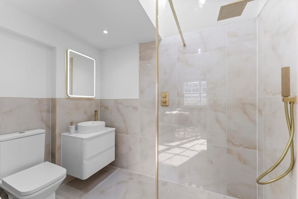 Shower, Toilet, Bathroom