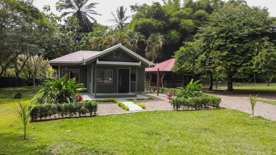 Casa del Lago House in San José Province