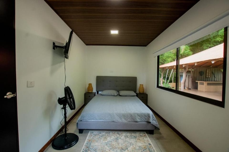 Casa del Lago House in San José Province