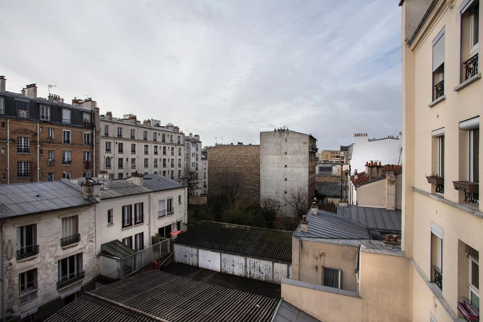 Property building, Neighbourhood, City view