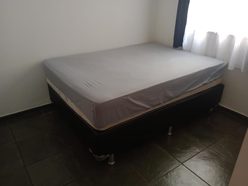Ap inteiro mobiliado próximo a usp Apartment in Ribeirão Preto