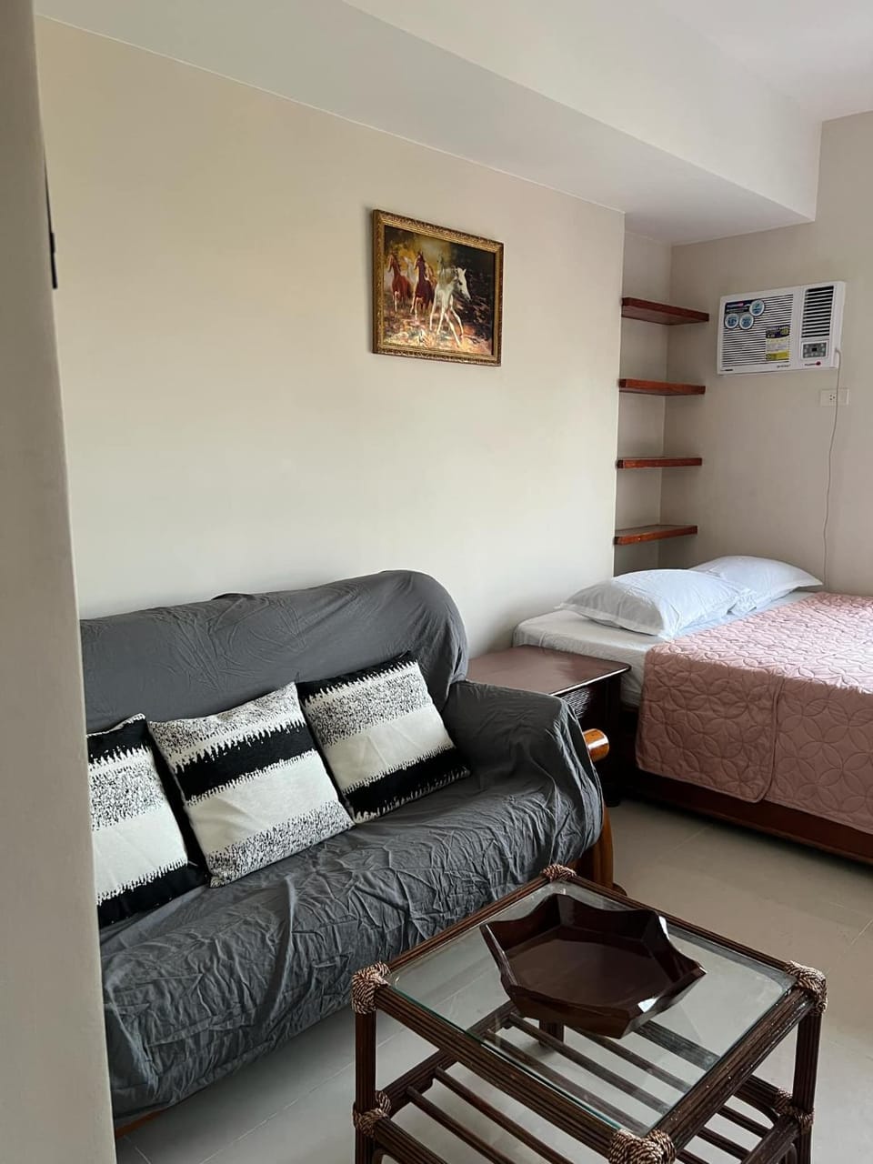 The Urban Loft Vacation rental in Lapu-Lapu City
