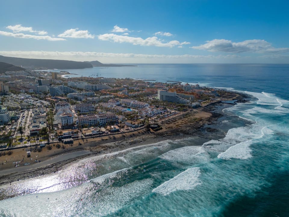 Nearby landmark, Bird's eye view