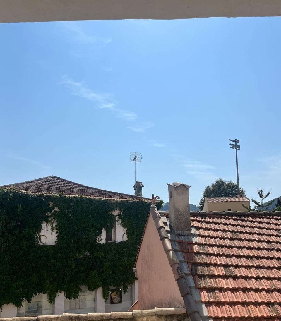 Charming studio in a good location Apartment in French Riviera