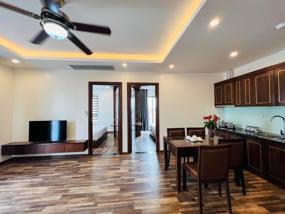 Kitchen or kitchenette, Living room, Seating area