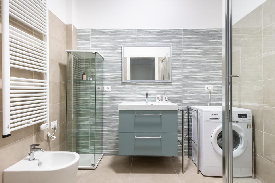 Shower, Bathroom, washing machine