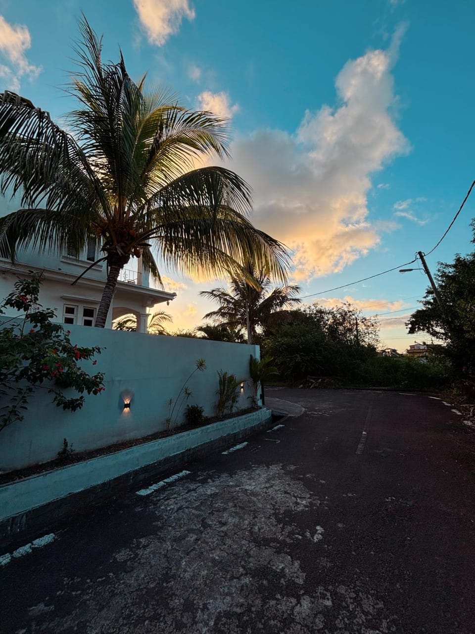Street view, Sunset, Parking