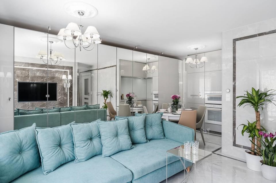 Kitchen or kitchenette, Living room, Seating area, Dining area, pet friendly, stove