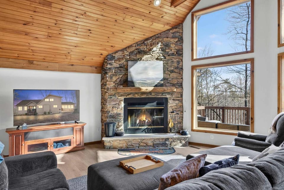 TV and multimedia, Living room, Seating area