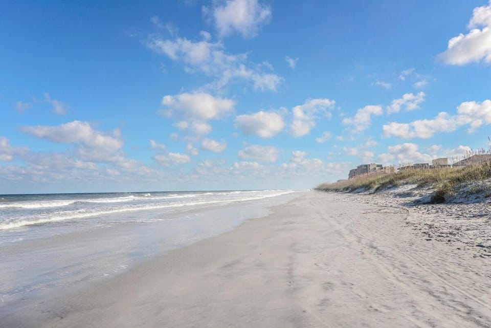 Steps to the Beach from this Salt Air Home House in Jacksonville Beach