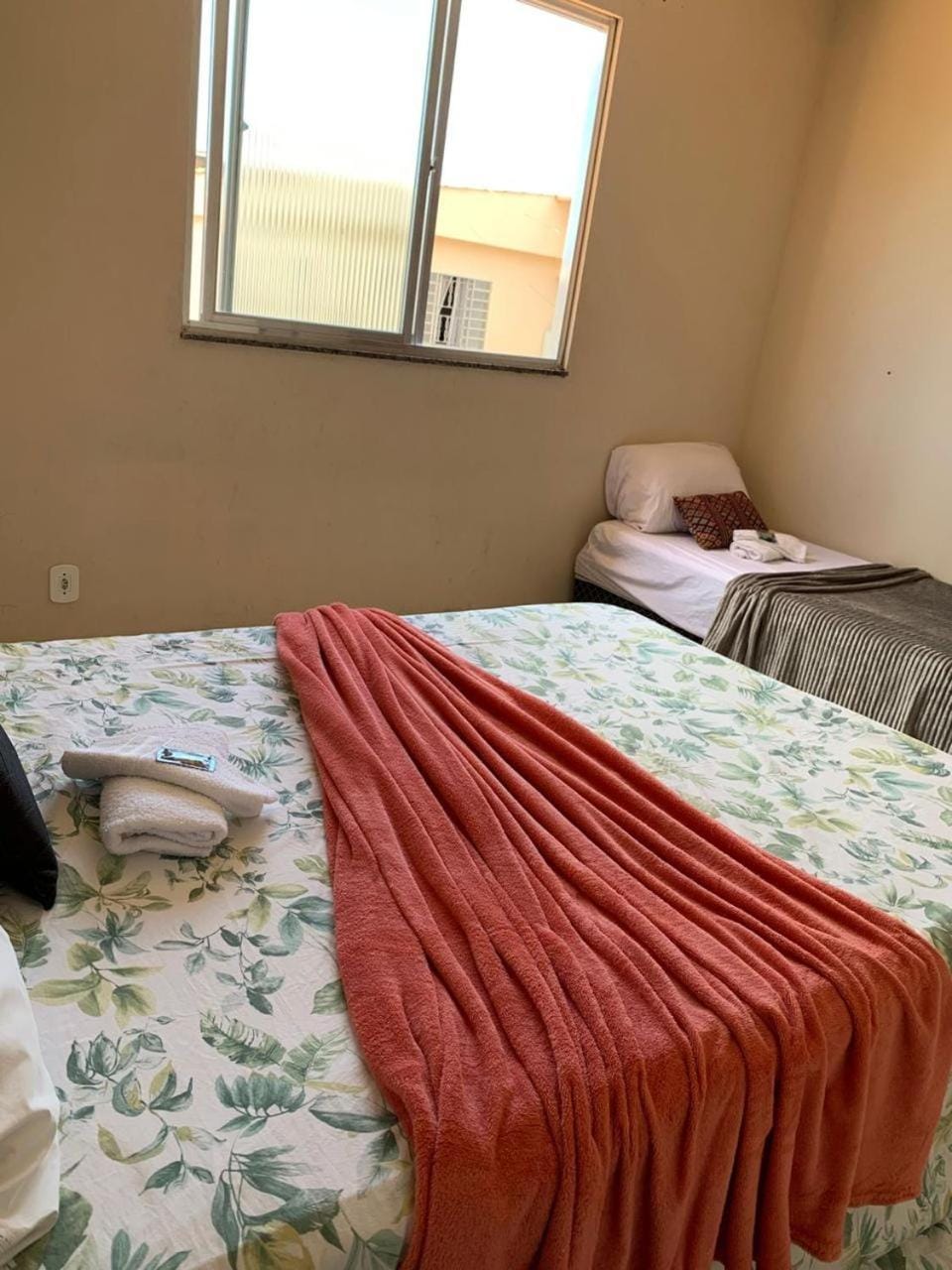 Alojamento Efrata quarto 1 Hostel in São Gonçalo