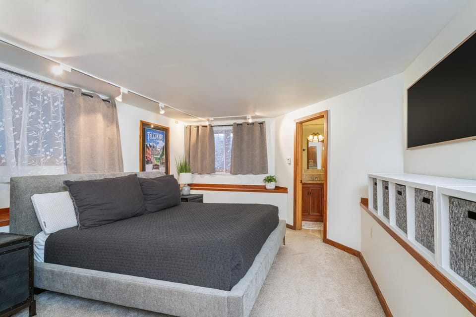 Telluride Lodge 329 condo Apartment in Telluride