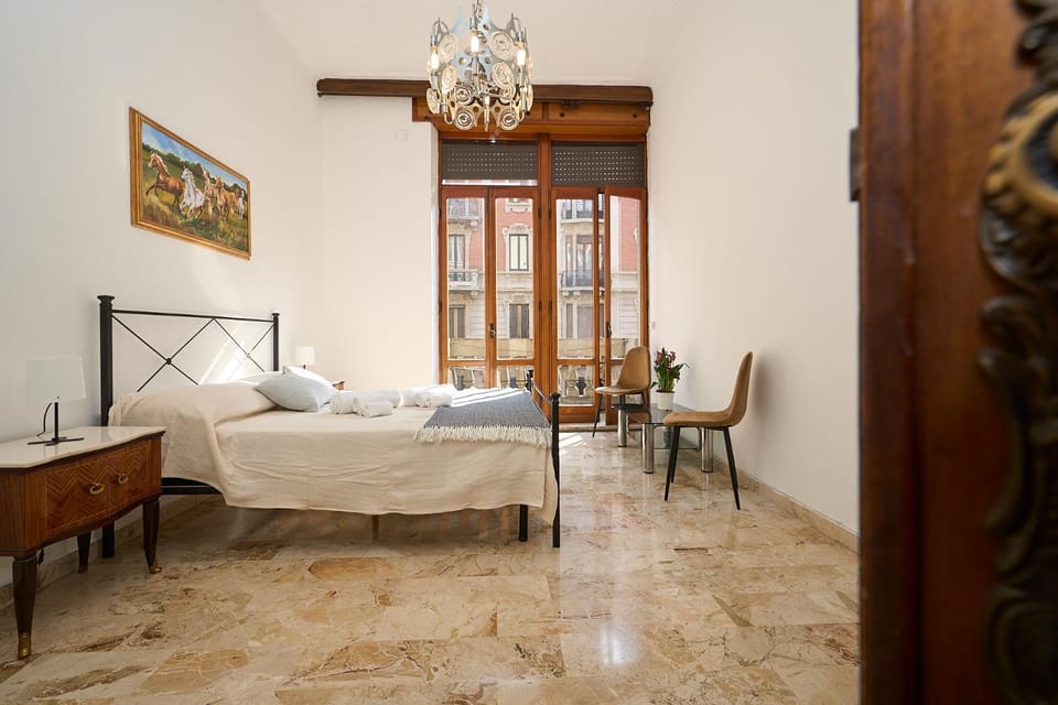 View (from property/room), Balcony/Terrace, Bedroom