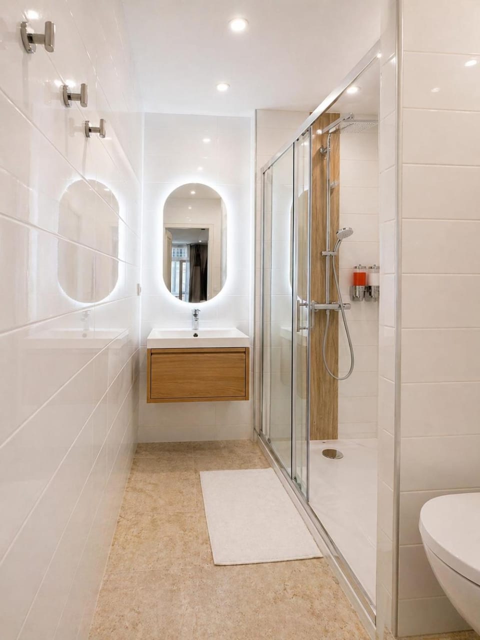 Shower, Toilet, Bathroom