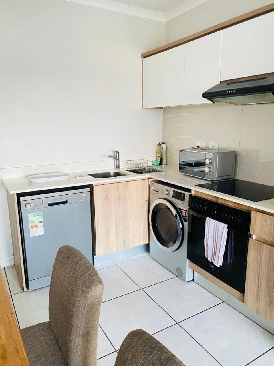 Coffee/tea facilities, toaster